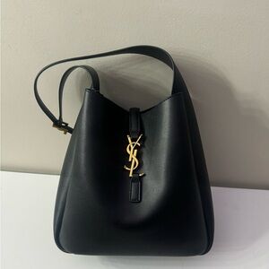 Yves Saint Laurent Black Leather Shoulder Bag